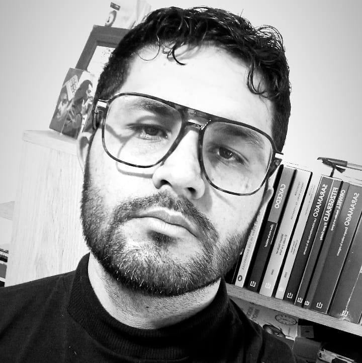 Escritor Eddie Vélez Benjumea